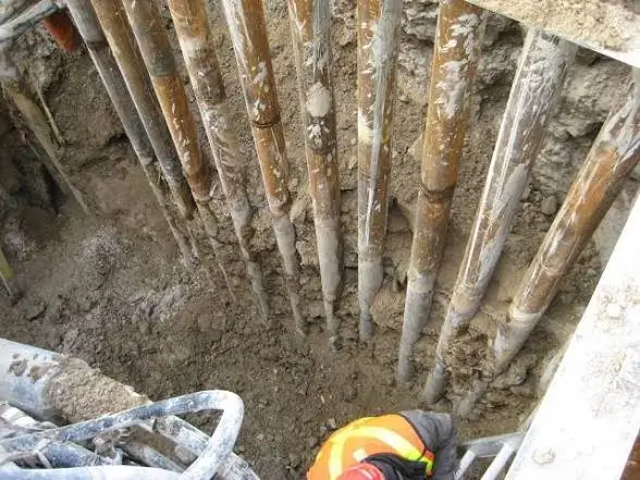 Hand piling